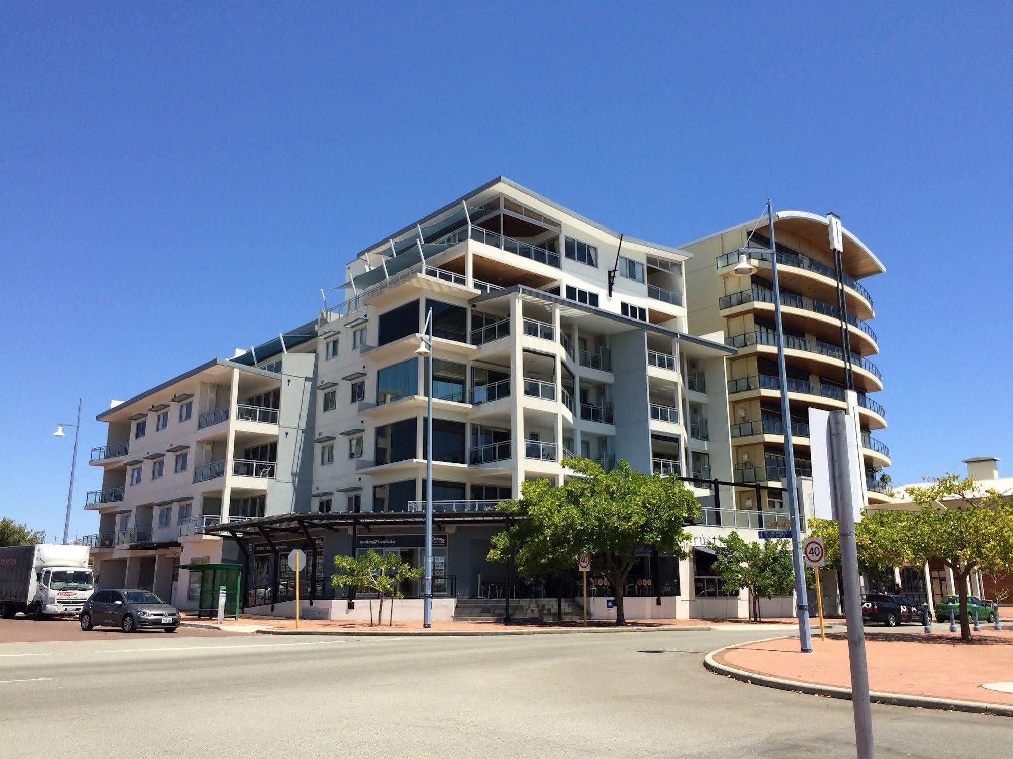 Spinnakers By Rockingham Apartments Exterior photo